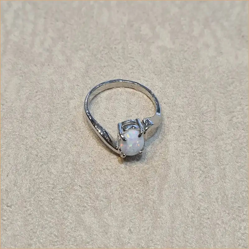 Bague opaline blanche "RO59.W"