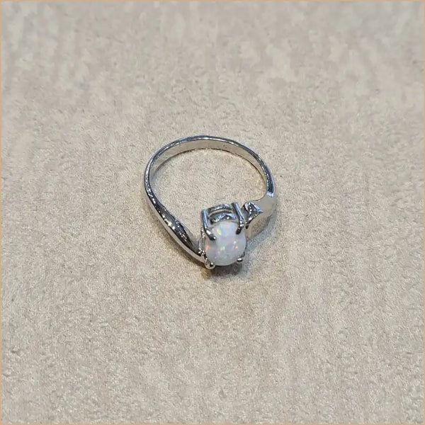 Bague opaline blanche "RO59.W"