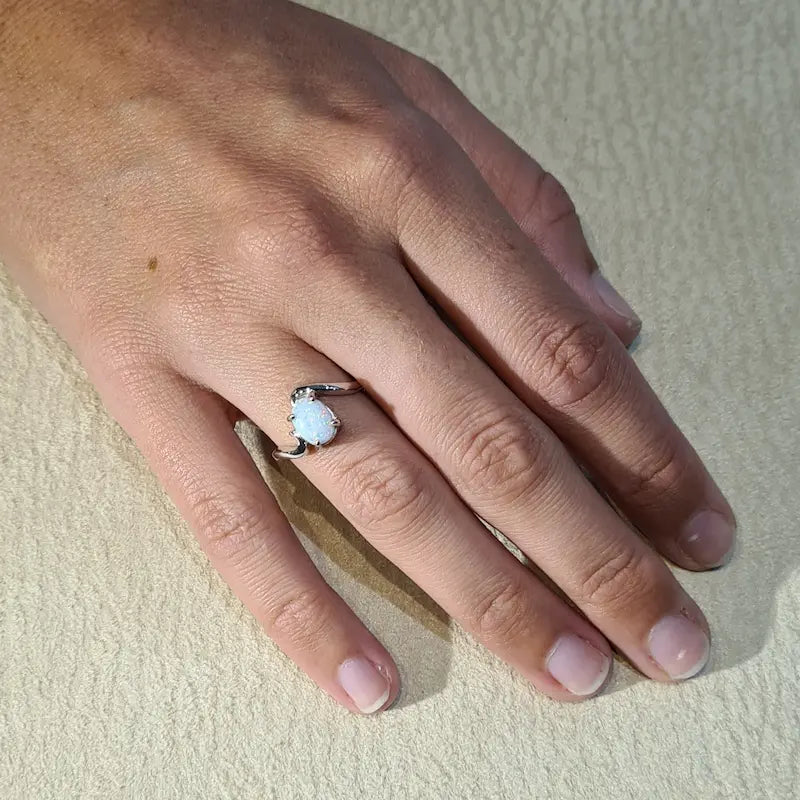 Bague opaline blanche "RO59.W"