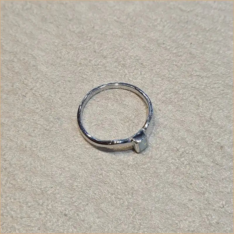 Bague opaline blanche "RO61.W"