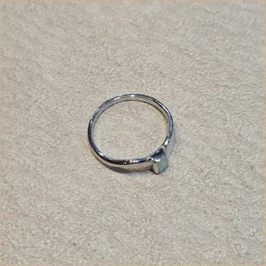 Bague opaline blanche "RO61.W"