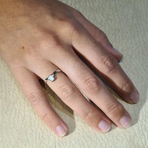 Bague opaline blanche "RO61.W"