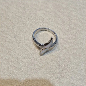 Bague opaline blanche "RO66.W"