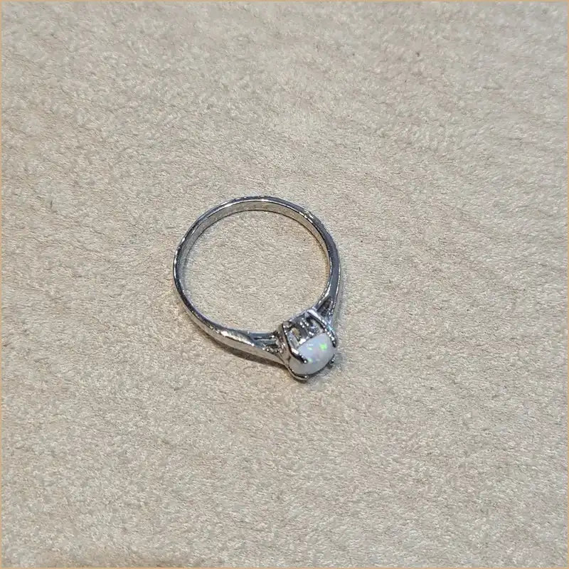 Bague opaline blanche "RO67.W"