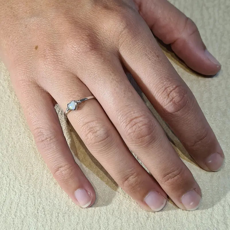 Bague opaline blanche "RO68.W"