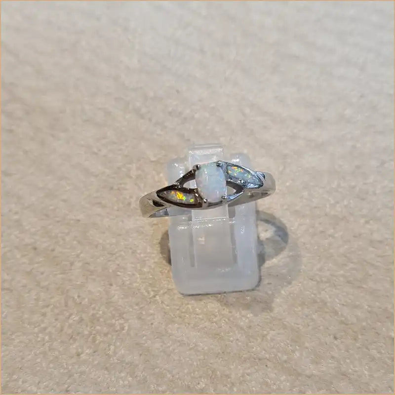 Bague opaline blanche "RO72.W"