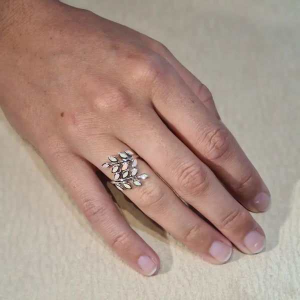 Bague opaline blanche "RO76.W"