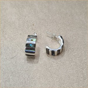 Boucles d’oreilles demi créoles en abalone “EN1126.A”