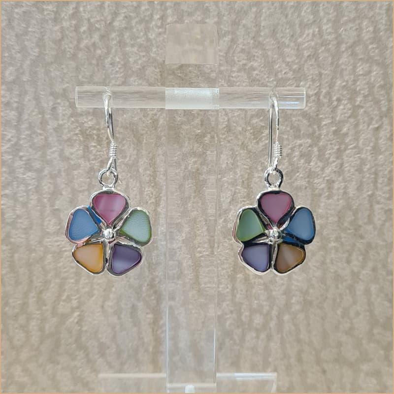 Boucles d’oreilles fleurs en nacre multicolore “EN1133.M”