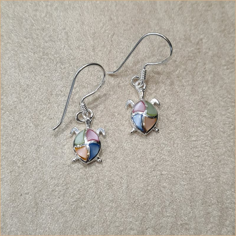 Boucles d’oreilles tortue en nacre multicolore “EN1135.M”