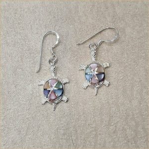 Boucles d’oreilles tortue en nacre multicolore “EN1136.M”