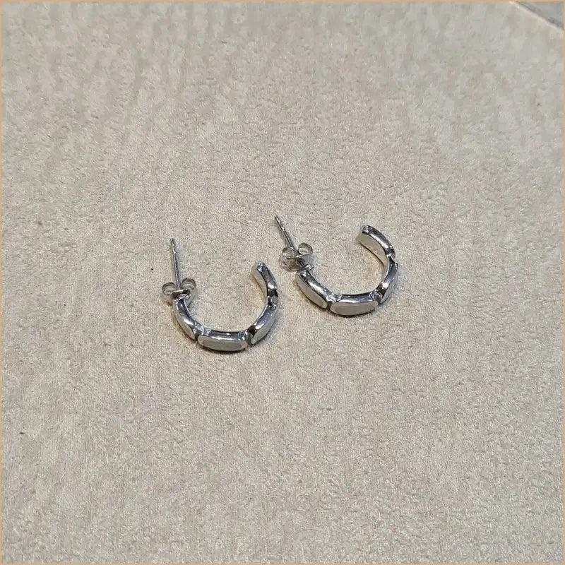 boucles d'oreilles opaline blanche "EO107.W"