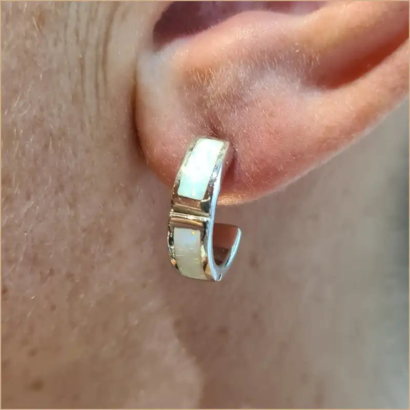 Boucles d'oreilles opaline blanche "EO110.W"