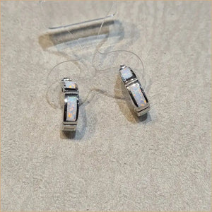 Boucles d'oreilles opaline blanche "EO110.W"