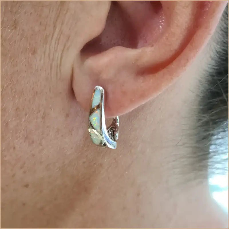 Boucles d'oreilles opaline blanche "EO114.W"