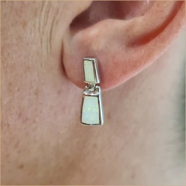 Boucles d'oreilles opaline blanche "EO115.W"