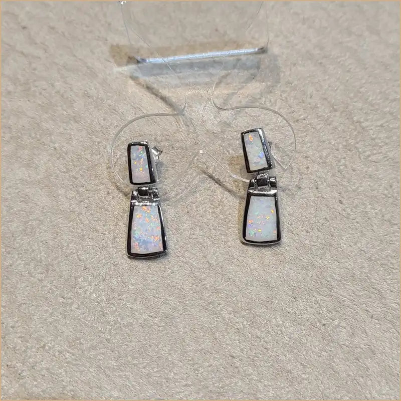 Boucles d'oreilles opaline blanche "EO115.W"