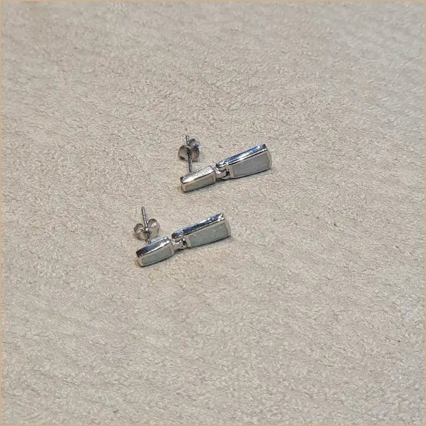 Boucles d'oreilles opaline blanche "EO115.W"