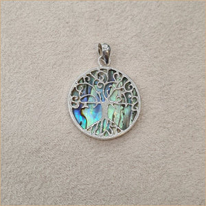 Pendentif recto verso abalone gravé d’un arbre de vie “PN1080.A”