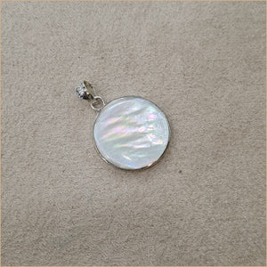 Pendentif recto verso nacre blanche arbre de vie “PN1081.W”