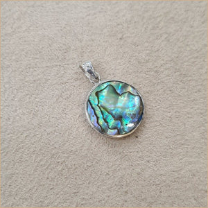 Pendentif recto verso en abalone gravé d'un palmier “PN1083.A”