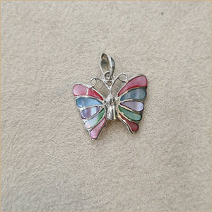 Pendentif papillon en nacre multicolore “PN1088.M”