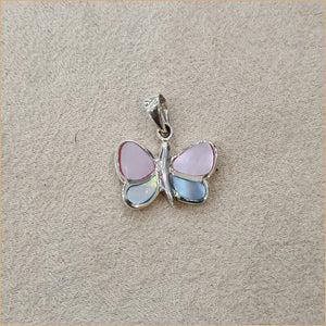 Pendentif papillon en nacre multicolore “PN1090.M”