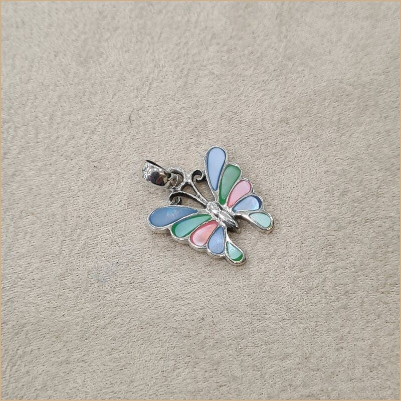 Pendentif papillon en nacre multicolore “PN1092.M”