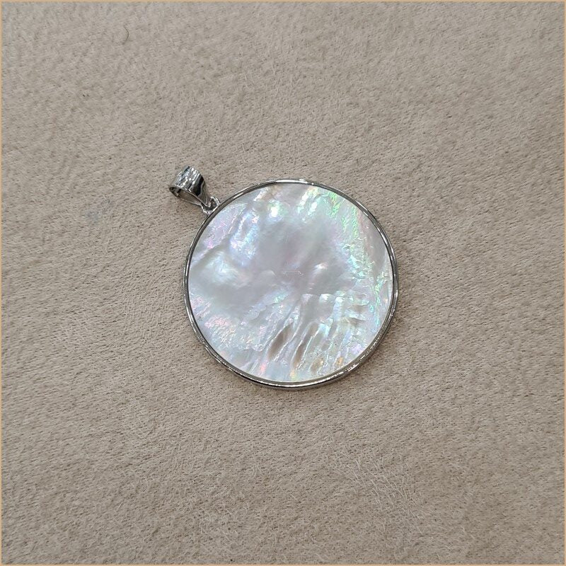 Pendentif recto verso en nacre blanche arbre de vie “PN1095.W”