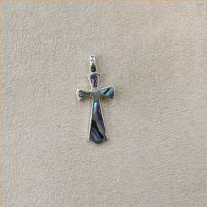 Pendentif croix en abalone “PN1123.A”