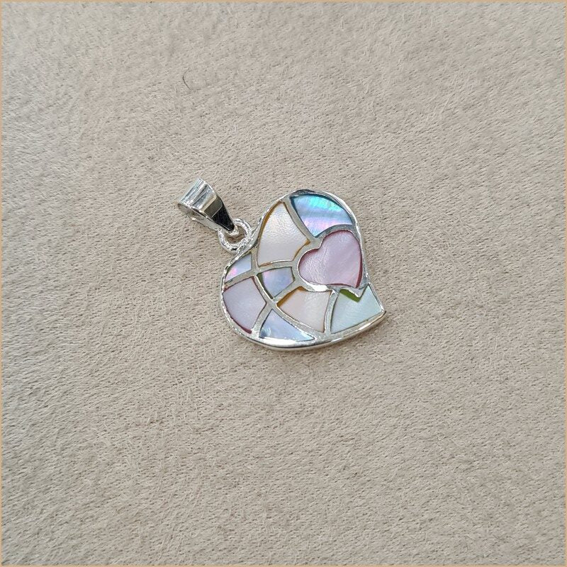 Pendentif coeur en nacre multicolore “PN1125.M”
