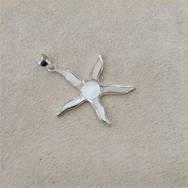Pendentif étoile en nacre blanche "PN1129.W"