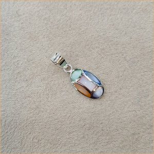 Pendentif ovale en nacre multicolore "PN1131.M"