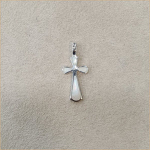 Pendentif croix en nacre blanche "PN1132.W"