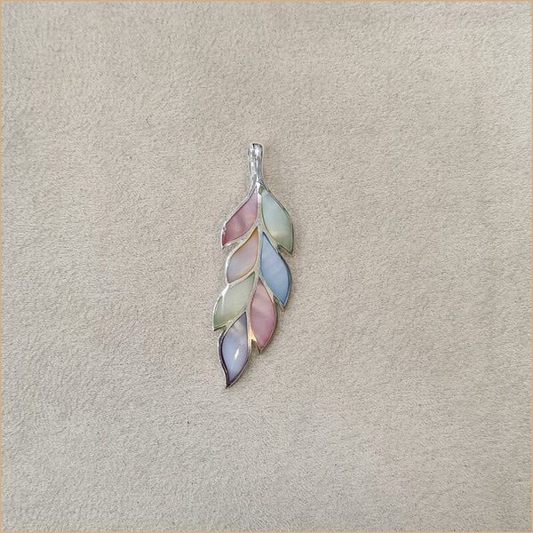 Pendentif plume en nacre multicolore "PN1133.M"