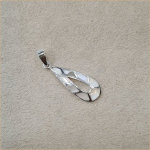 Pendentif en nacre blanche "PN1135.W"