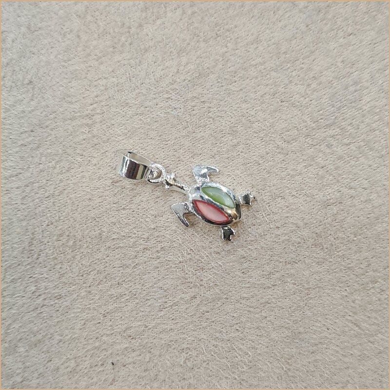 Pendentif petite tortue en nacre multicolore "PN1137.M"