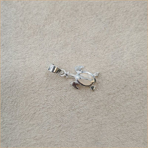 Pendentif petite tortue en nacre blanche "PN1137.W"