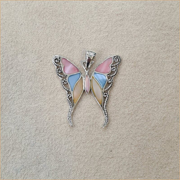 Pendentif papillon en nacre multicolore“PN278.M”