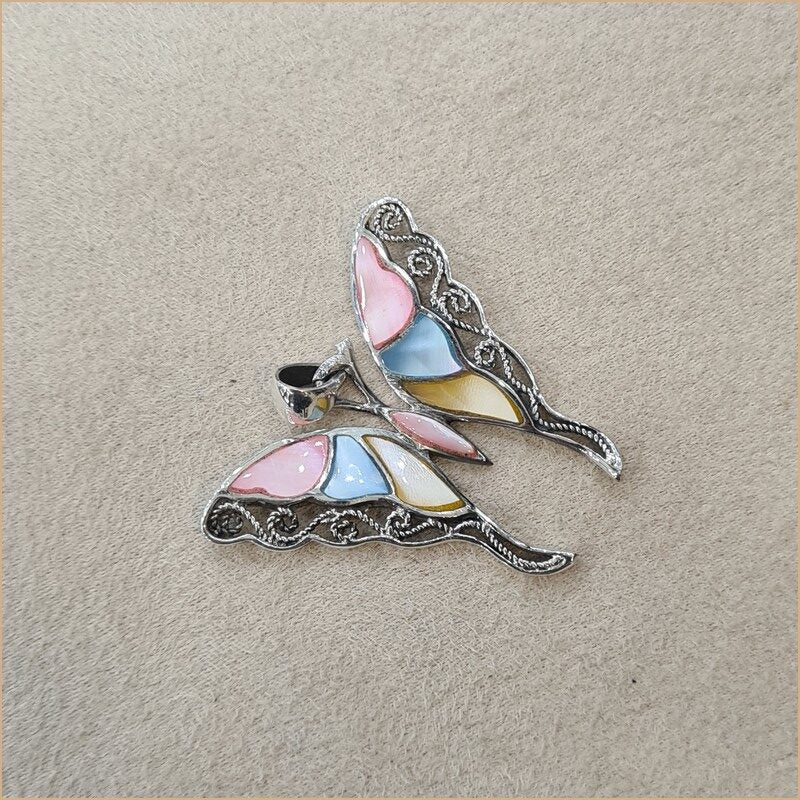 Grand pendentif papillon en nacre multicolore “PN279.M”