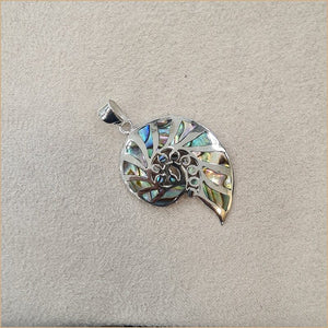 Pendentif coquillage en abalone “PN284.A”