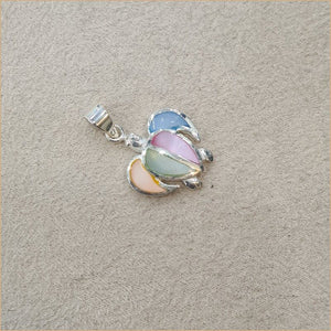 Pendentif tortue en nacre multicolore "PN501.M"