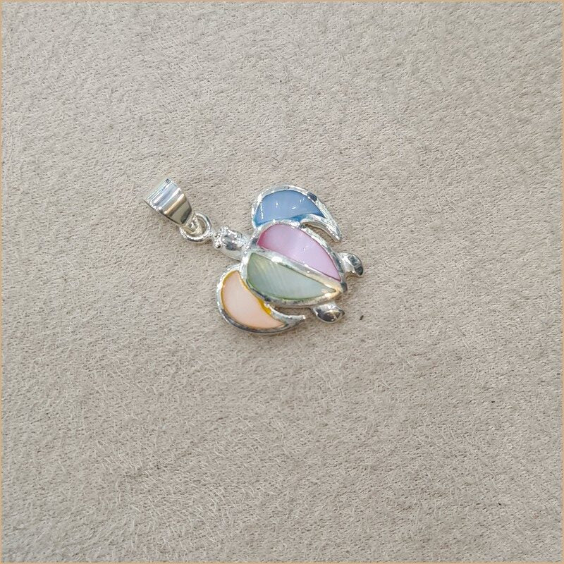 Pendentif tortue en nacre multicolore "PN501.M"