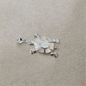 Pendentif tortue en nacre blanche "PN506.W"