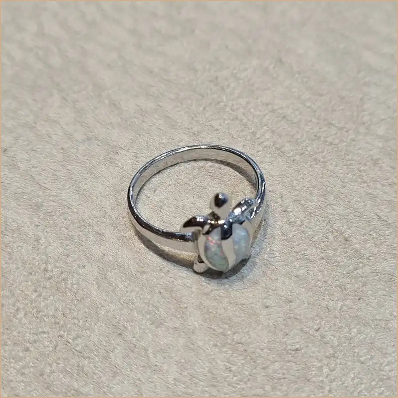 Bague opaline blanche "RO51.W"