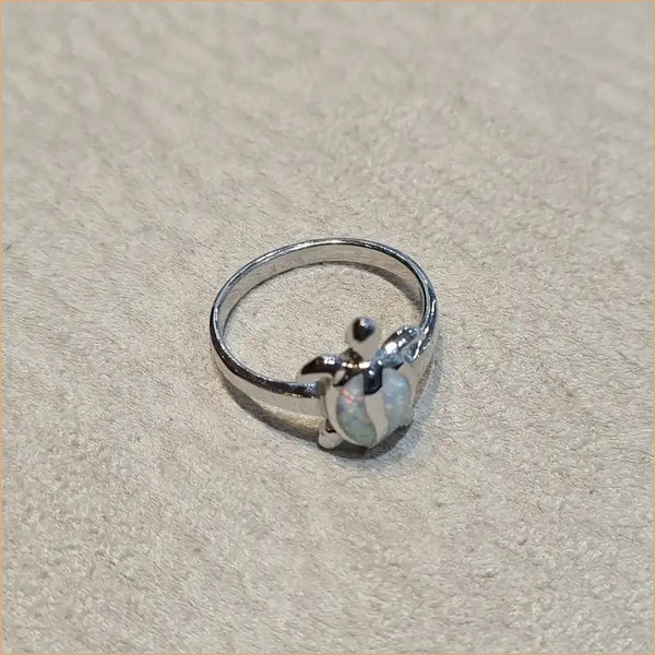 Bague opaline blanche "RO51.W"