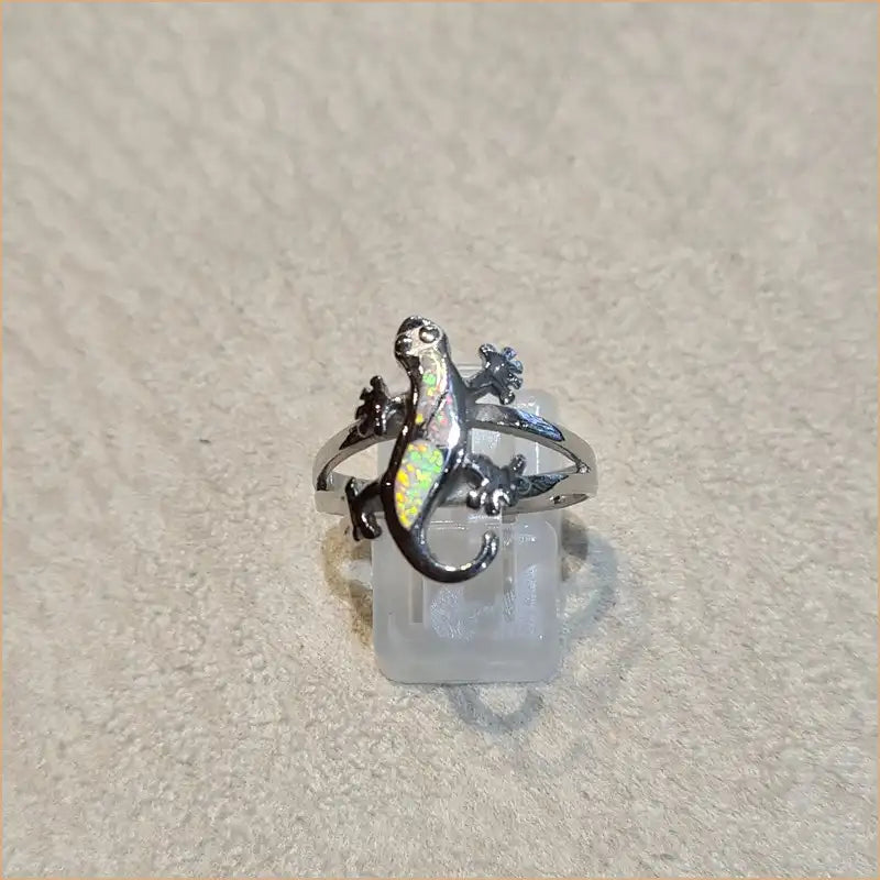 Bague opaline blanche "RO52.W"