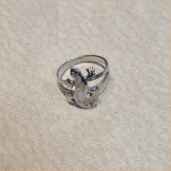 Bague opaline blanche "RO52.W"