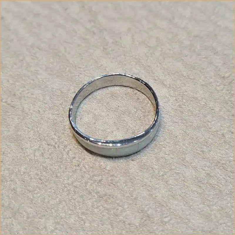 Bague opaline blanche "RO74.W"