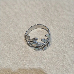Bague opaline blanche "RO75.W"